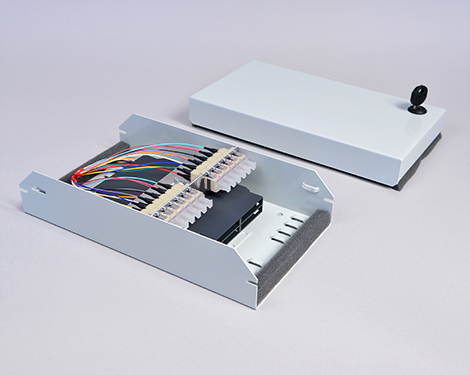 AP-Box, Flach, 8 x LCPC, 62.5/125µm OM1 (4xLCPC duplex)
