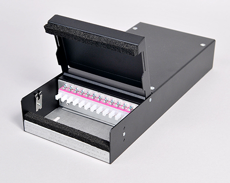 Consolidation Box, Stahl, 8 x SCPC, 50/125µm OM4