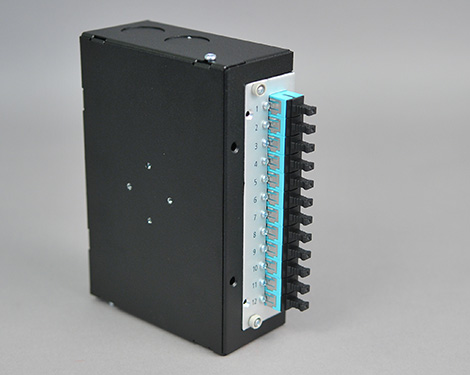 Hutschienen Box, Stahl, 4 x SCPC, 50/125µm OM3