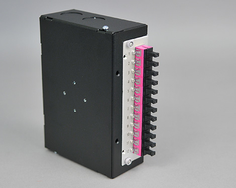 Hutschienen Box, Stahl, 12 x SCPC, 50/125µm OM4