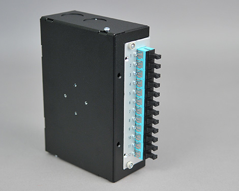 Hutschienen Box, Stahl, 6 x SCPC, OM3