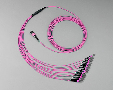 Fanout, MTP®/MPO female-8xLCPC, 50/125µm OM4, 3.0m