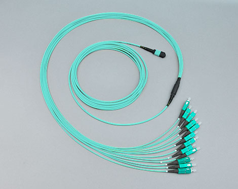 Fanout, MTP®/MPO female-8xSCPC, 50/125µm OM3, 7.5m