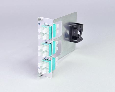 Einschubmodul 7TE, 24 x LCPC, OM3, mit Bügel (6xLCPC quad)