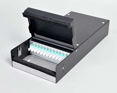 Consolidation Box, Stahl, 12 x SCPC, 50/125µm OM3