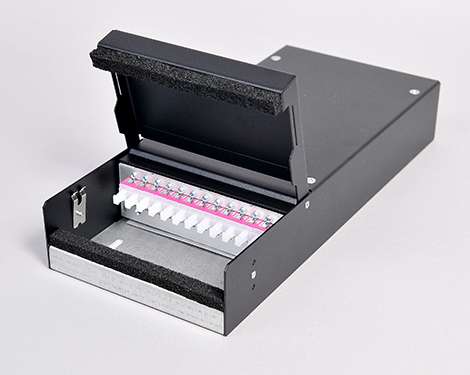Consolidation Box, Stahl, 8 x SCPC, 50/125µm OM4