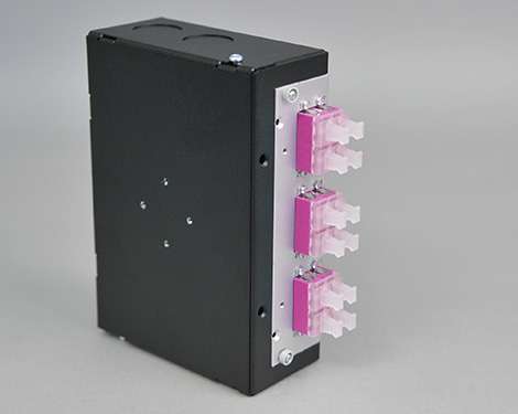 Hutschienen Box, Stahl, 24 x LCPC, OM4 (6xLCPC quad)