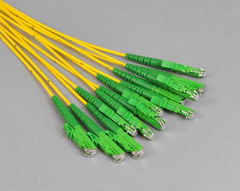 Steckermontage Breakout, 2.0mm, 6 x E2000APC, 9/125µm, H&S