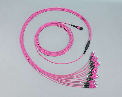 Fanout, MTP®/MPO male-8xSCPC, 50/125µm OM4, 5.0m