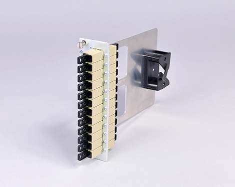 Einschubmodul 7TE, 4 x E2000PC, OM1, H&S, mit Bügel