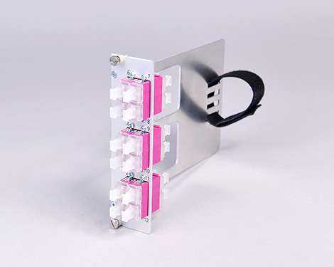 Einschubmodul 7TE, 24 x LCPC, OM4, mit Klett (6xLCPC quad)
