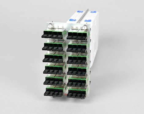 Einschubmodul 14TE, 48 x LSH/E2000®APC FBW, 9/125µm (24 x LSH APC Compact)